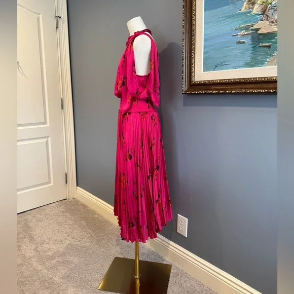 Banana Republic Gorgeous Blouse and Skirt set Medium NWOT - Picture 2 of 7